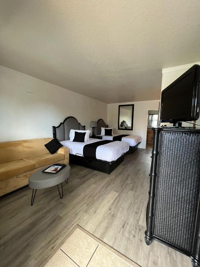 Holiday Isles Resort ماديرا بيتش المظهر الخارجي الصورة